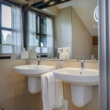 Апартаменти Vierjahreszeiten *